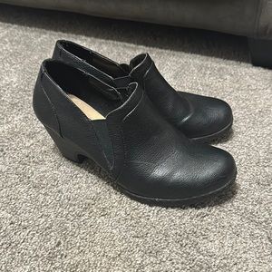 Croft & Barrow Ortholite Black Slip On Heeled Bootie Shoes Women's size 7.5